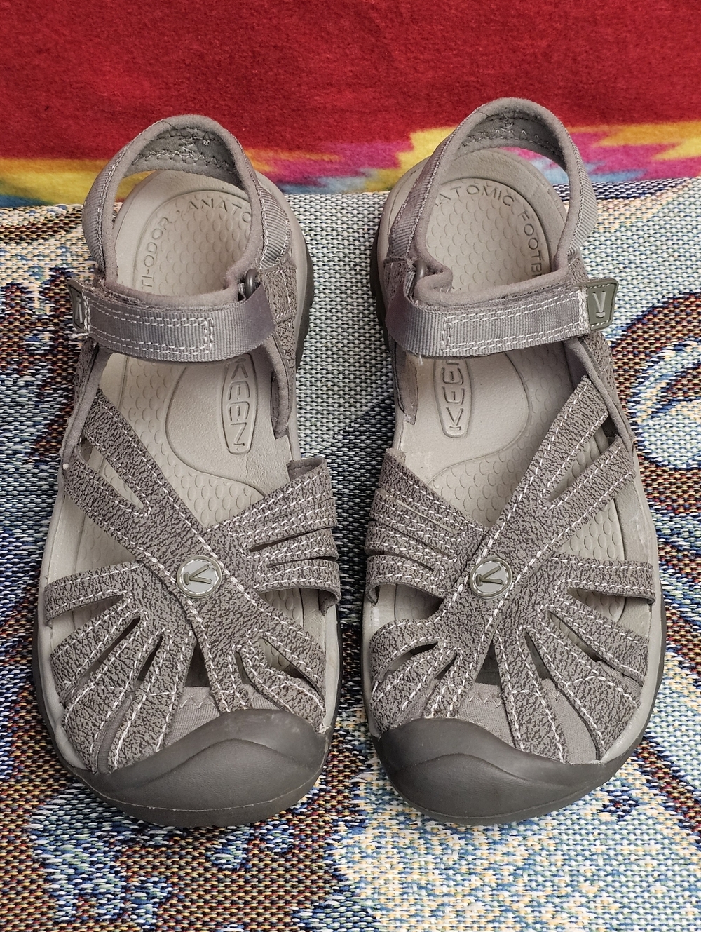 Keen Rose Sandal Womens 9 Taupe Gray Hiking Water Shoes 1016729